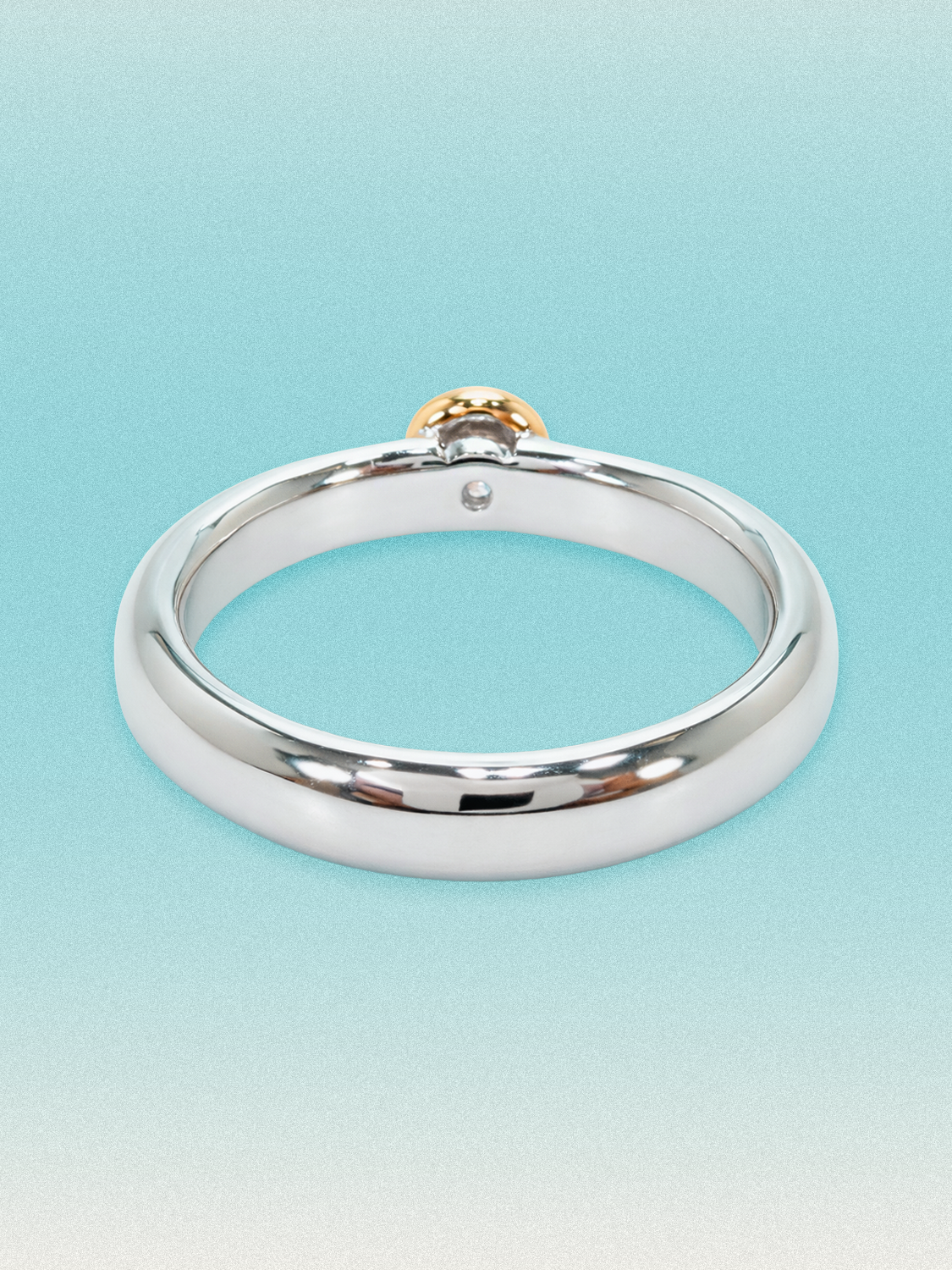 0.35 ctw Round Two-Tone Bezel Lab Grown Diamond Band