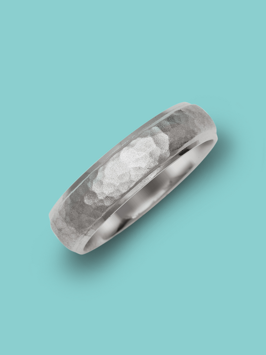 Simple Hammered Matte Band