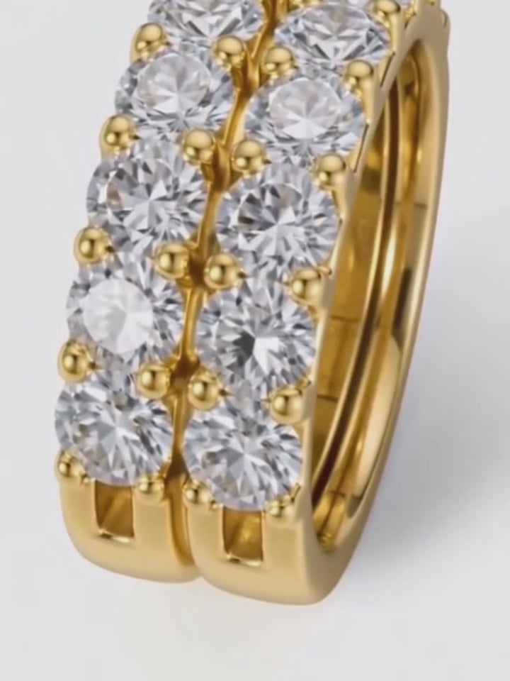 Load video: Video of the 3.00 ctw Round 12-Stones Pave Lab-Grown Diamond Double-Row Band, showing sparkle and movement — Bow Tie Lab Diamonds