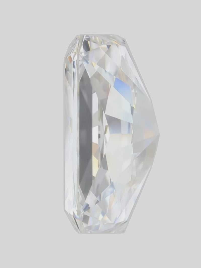 Rotating video of a colorless radiant cut lab-grown diamond showing its sparkle — Bow Tie Lab Diamonds